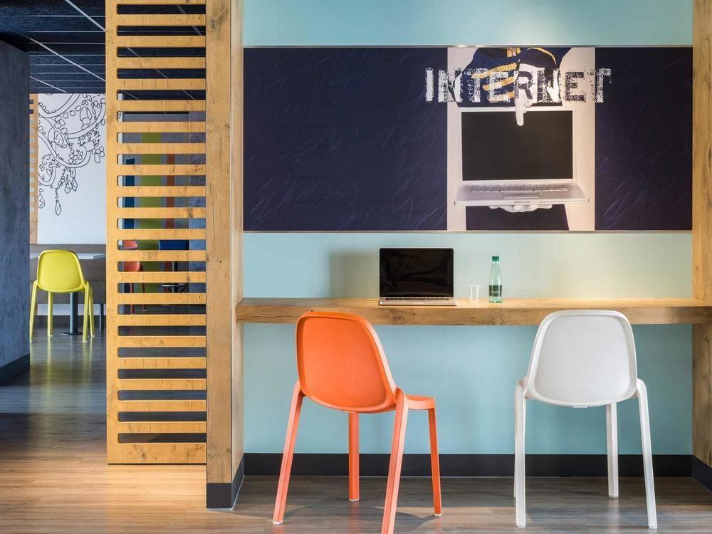 Ibis Brignoles Provence Verte Zewnętrze zdjęcie
